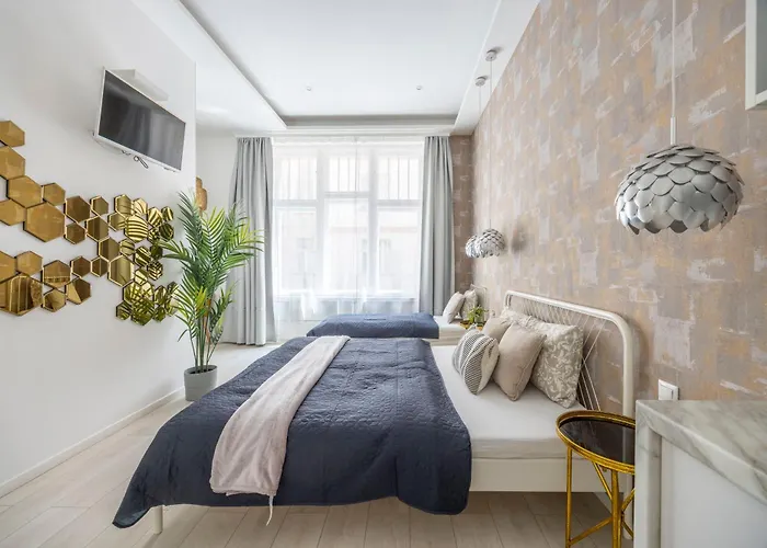 Exclusive Private Residence In The Center Of Bp W 4Bedrms, 4 Bathrms