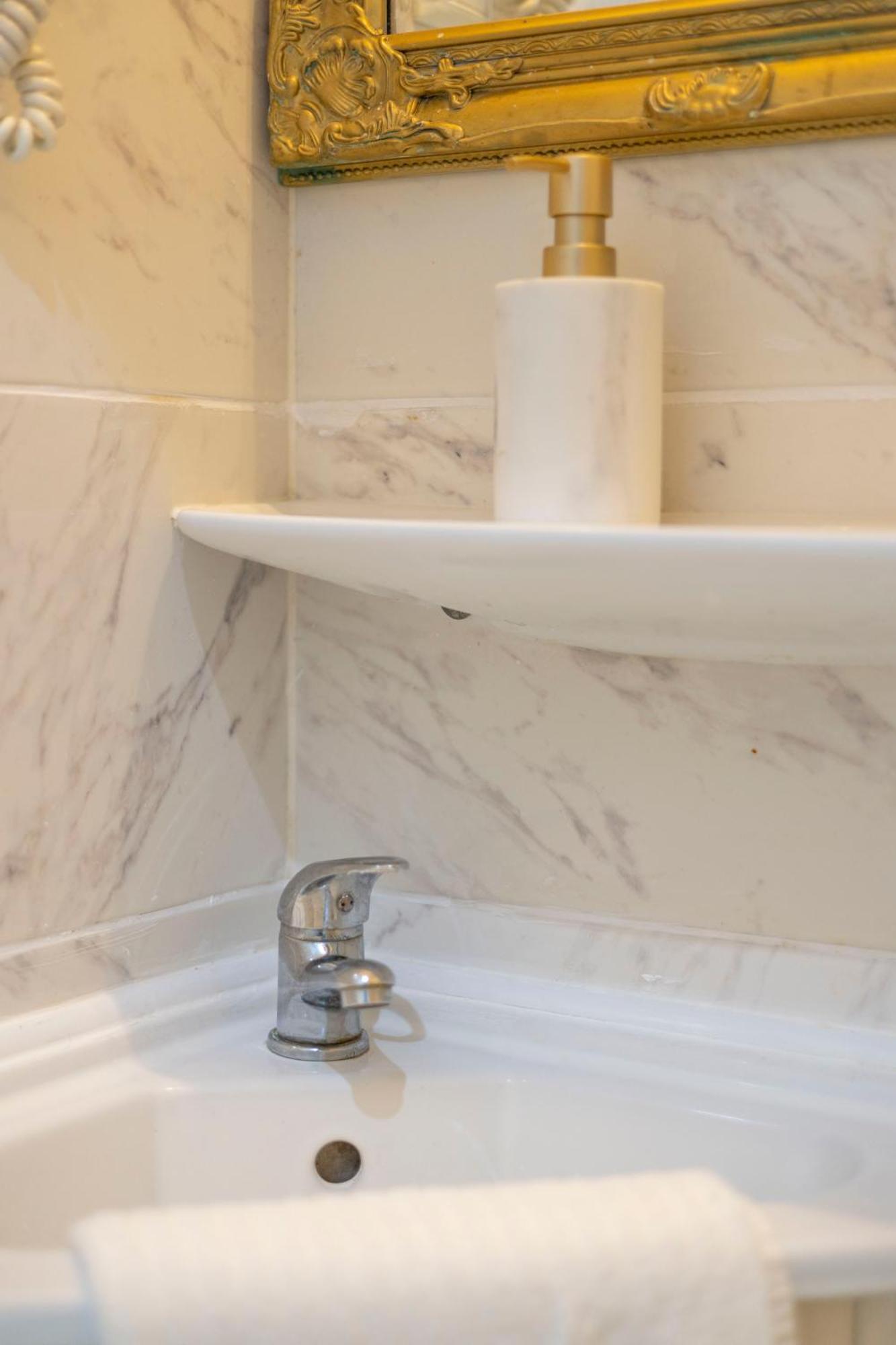 Exclusive Private In The Center Of Bp W 4bedrms, 4 Bathrms Appartamento Budapest